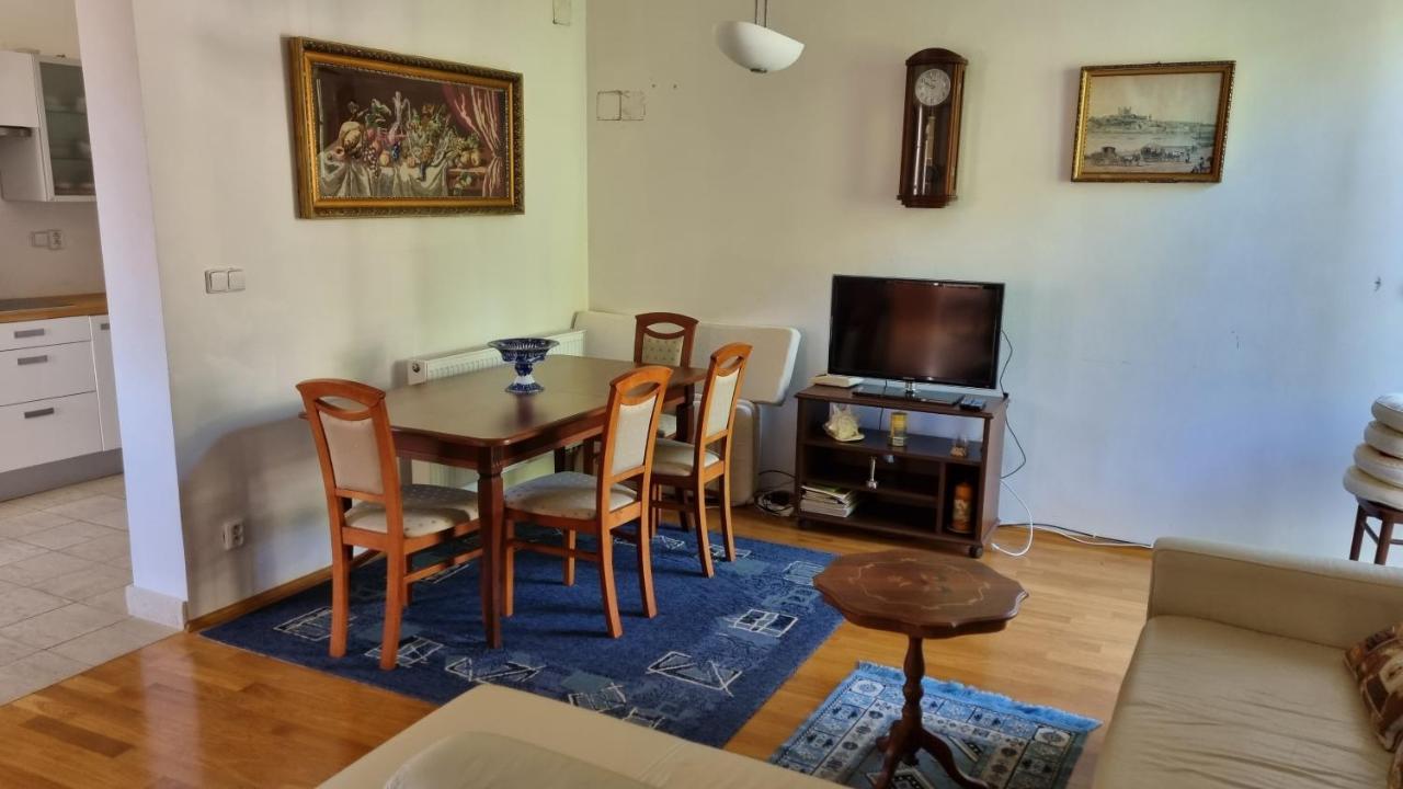 Chateau Radvanov Pension Mlada Vozice Εξωτερικό φωτογραφία